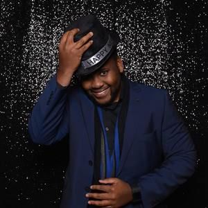 Meet your Posher, Francis